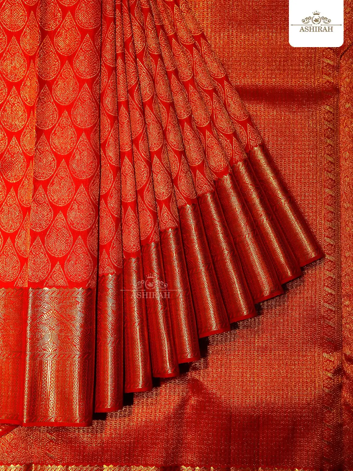 Red Pure Kanchipuram Silk Saree With Design Motifs On The Body And Bird Motifs Zari Border
