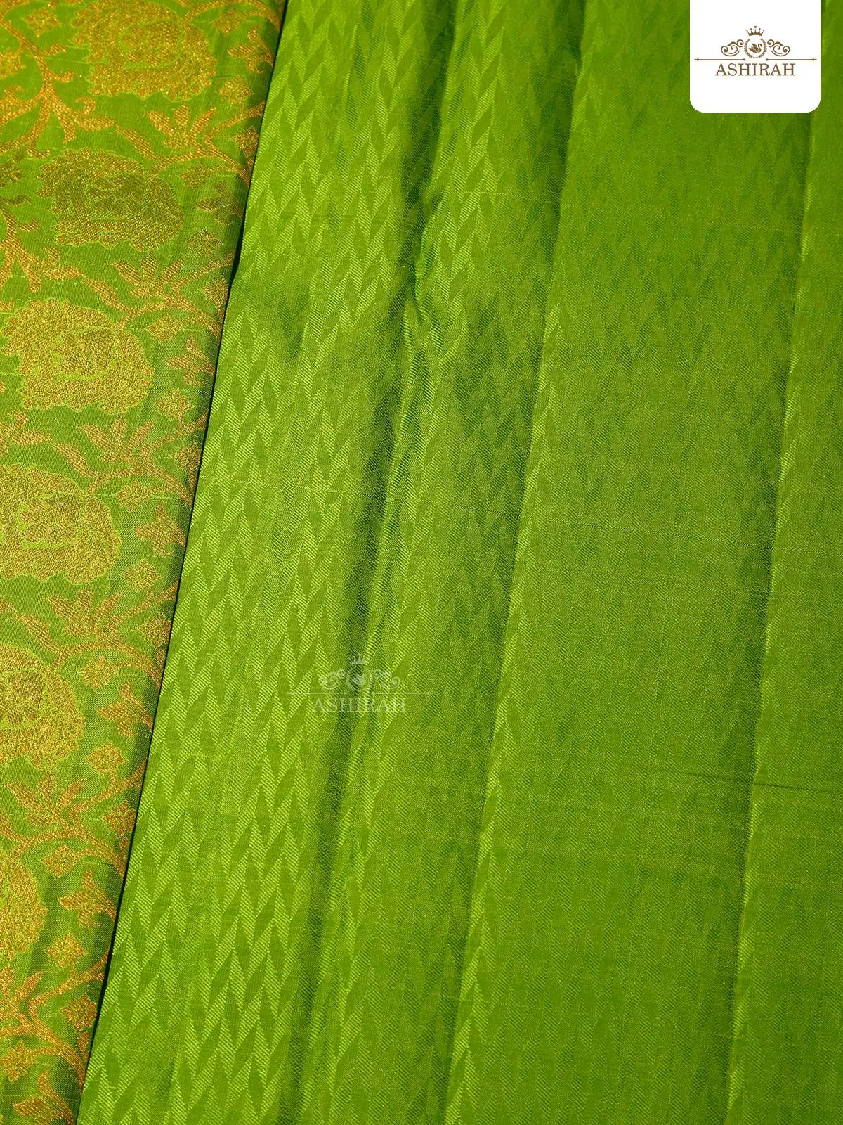 Parrot Green Pure Kanchipuram Silk Saree With Brocade On The Body And Peacock Motifs Zari Border
