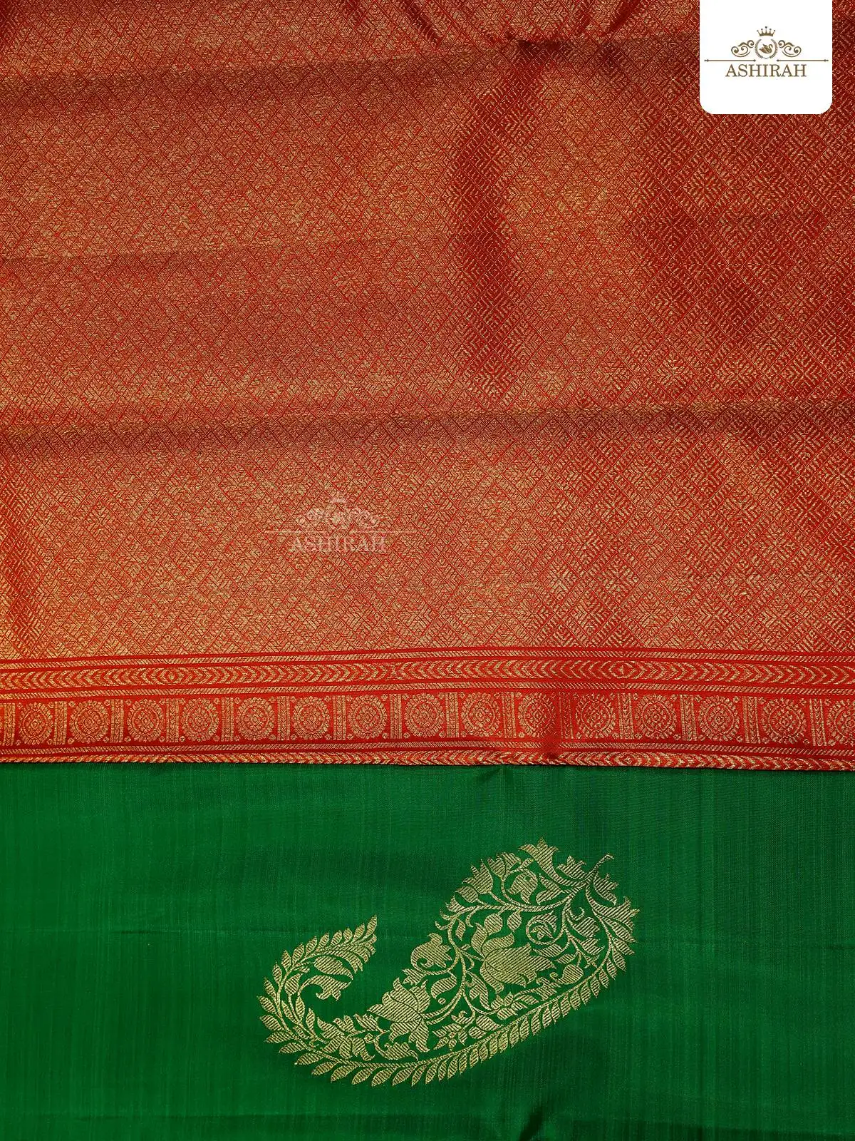 Green Pure Kanchipuram Silk Saree With Paisley Motifs On The Body And Without Border