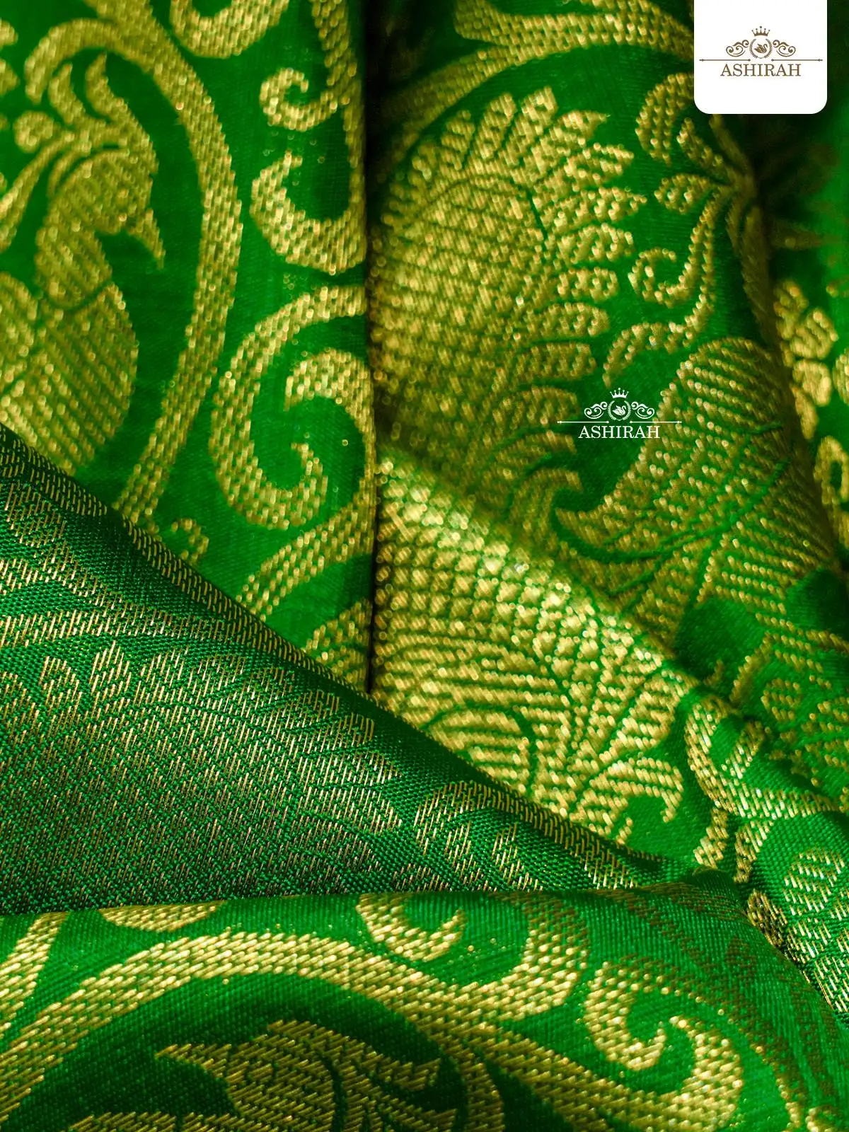 Green Pure Kanchipuram Silk Saree With Peacock Motifs On The Body And Without Border