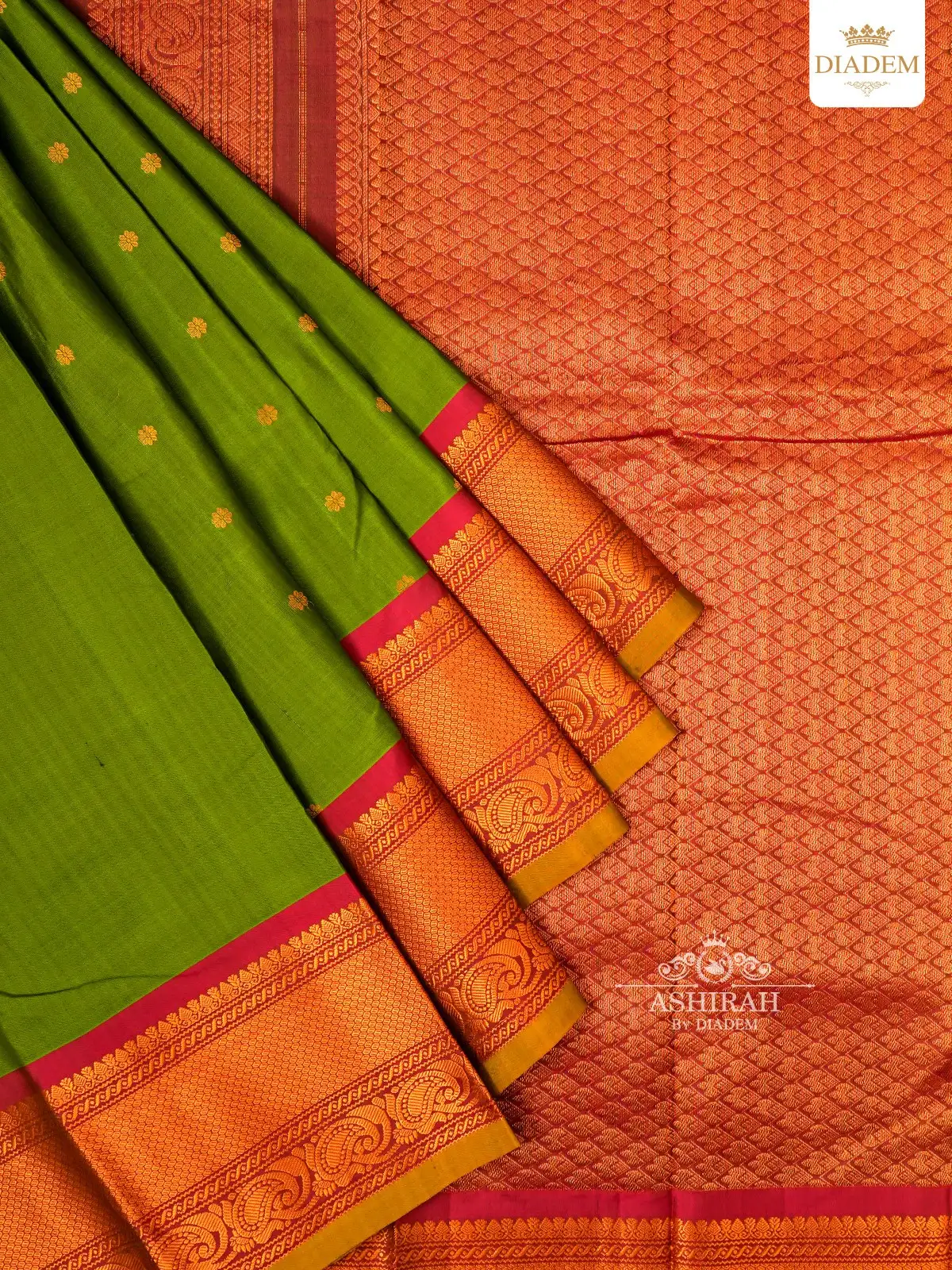 Leaf Green Pure Kanchipuram Korvai Silk Saree With Flower Motifs On The Body And Zari Border