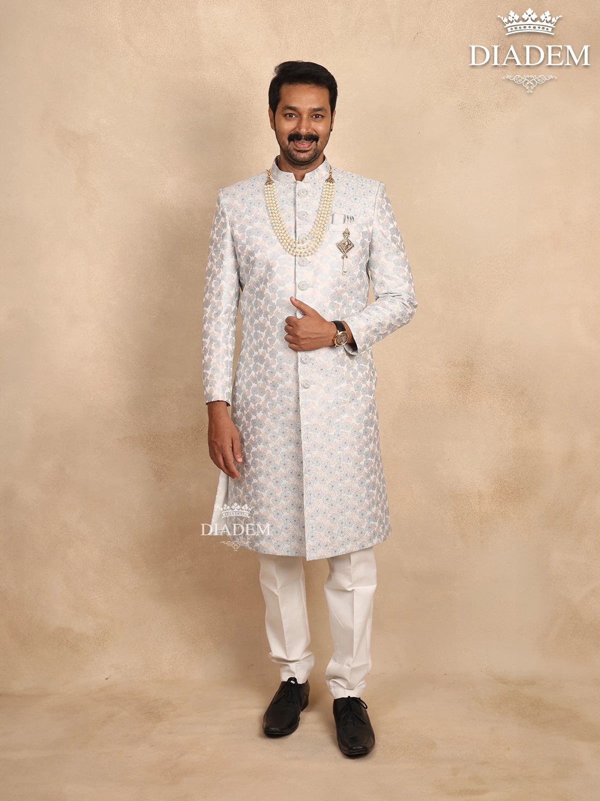 Buy Cream Silk Sherwani Suit - Set of 3 | TTB23100/TTK30JAN | The loom