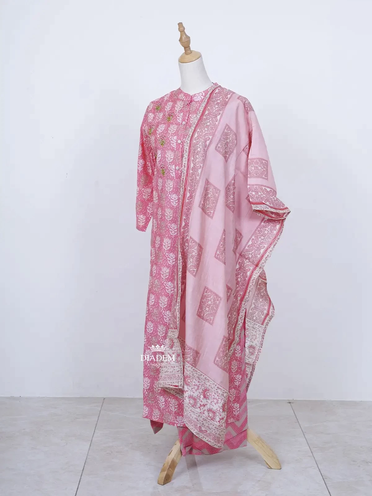 Pink Straight Cut Suit Adorned In Floral Prints With Pant And Dupatta