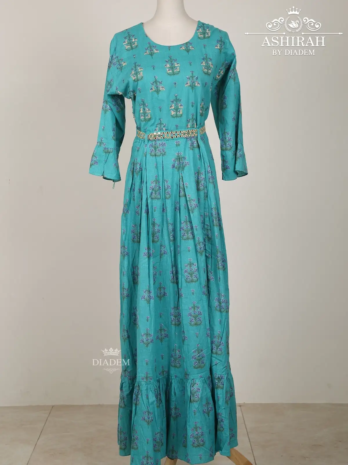 Blue Georgette Long Kurti Adorned In Floral Prints With Threads